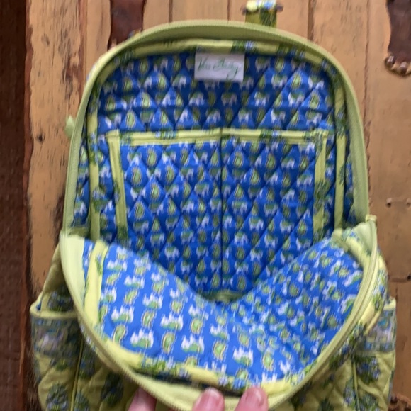 🌿🐘💚 VERA BRADLEY ELEPHANT QUILTED BACKPACK BAG RETIRED PATTERN LIME GREEN - Picture 7 of 11